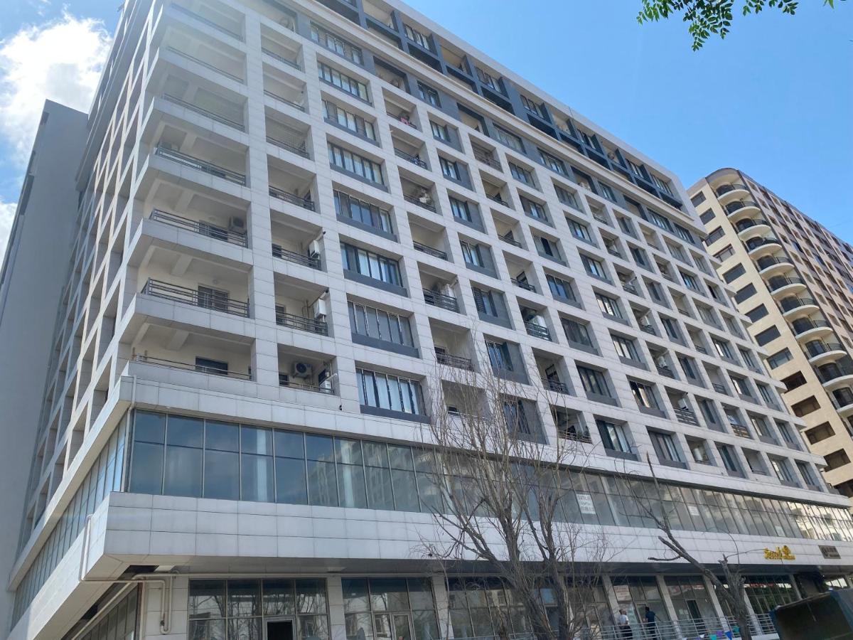 Apartment Near 28 Mall باكو المظهر الخارجي الصورة